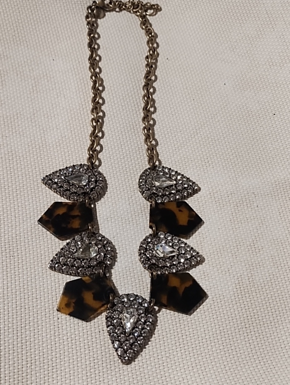 Statement Teardrop Crystal & Tortoiseshell Necklace - Gold Tone Very Cute.